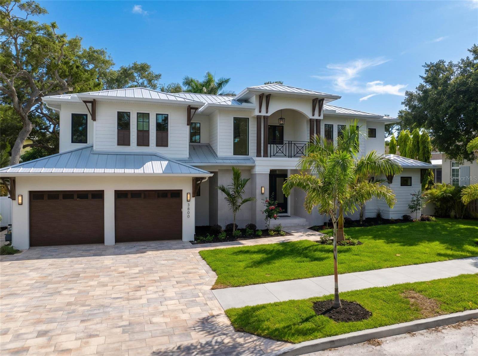 3800 FLORES AVE, Sarasota, FL 34239