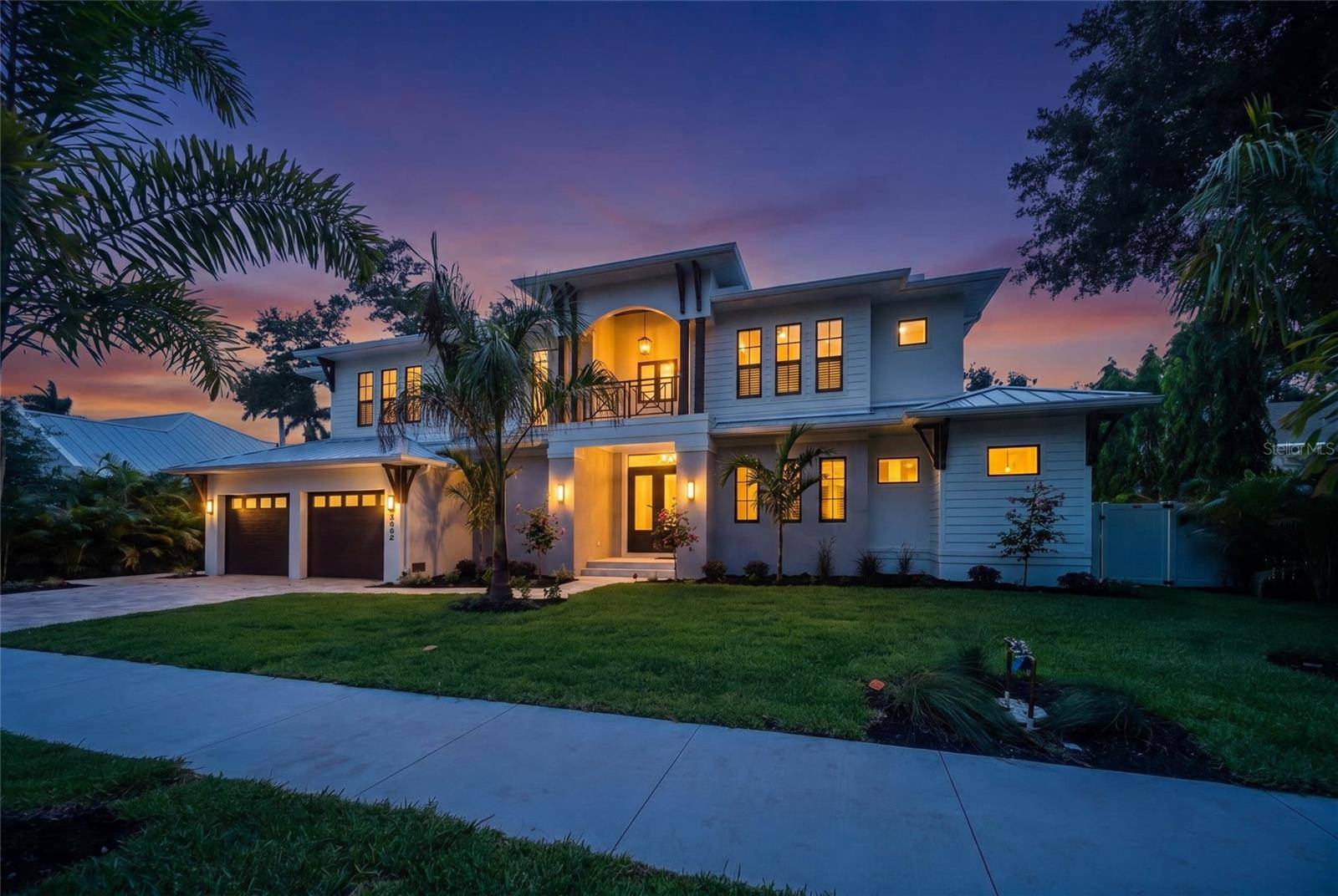 3800 FLORES AVE, Sarasota, FL 34239