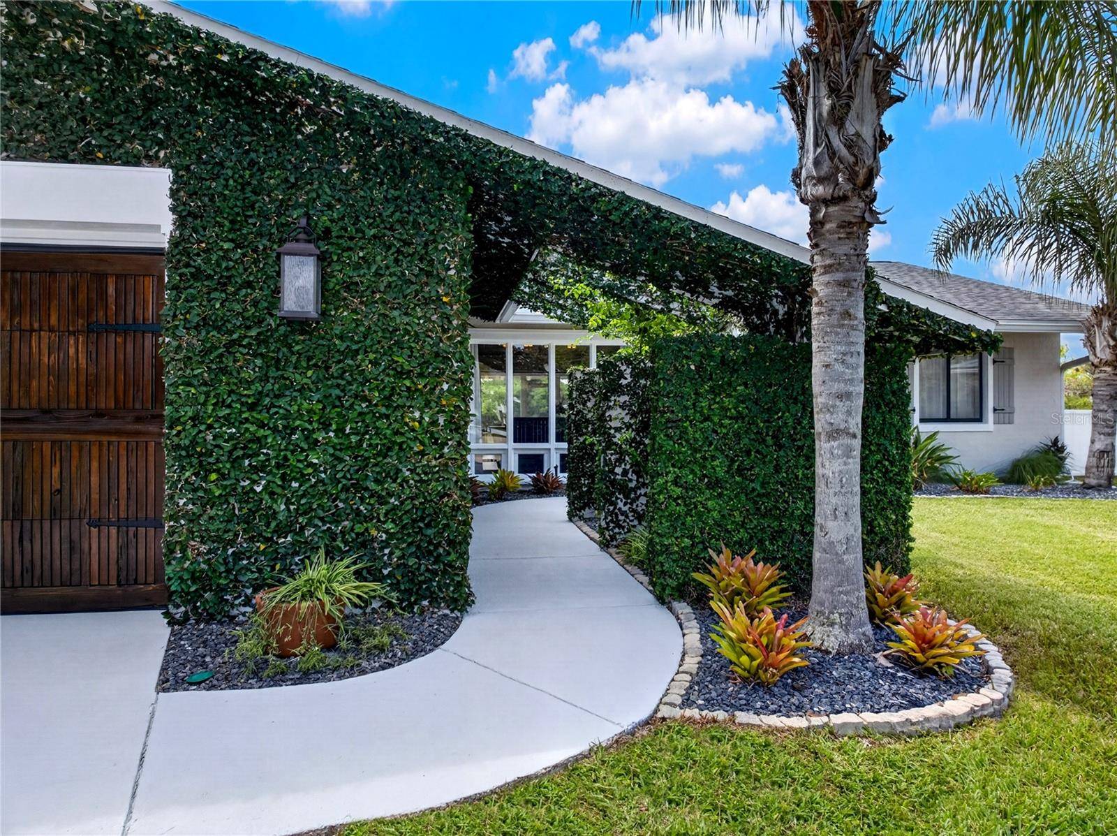 22 COTTONTON CT, Palm Coast, FL 32137