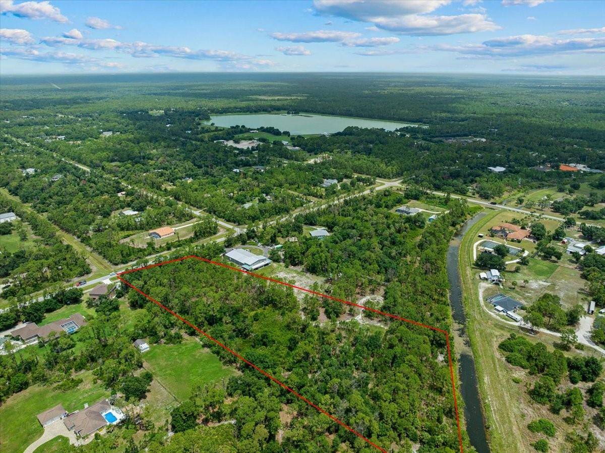 N CHAMBERLAIN BLVD, North Port, FL 34286