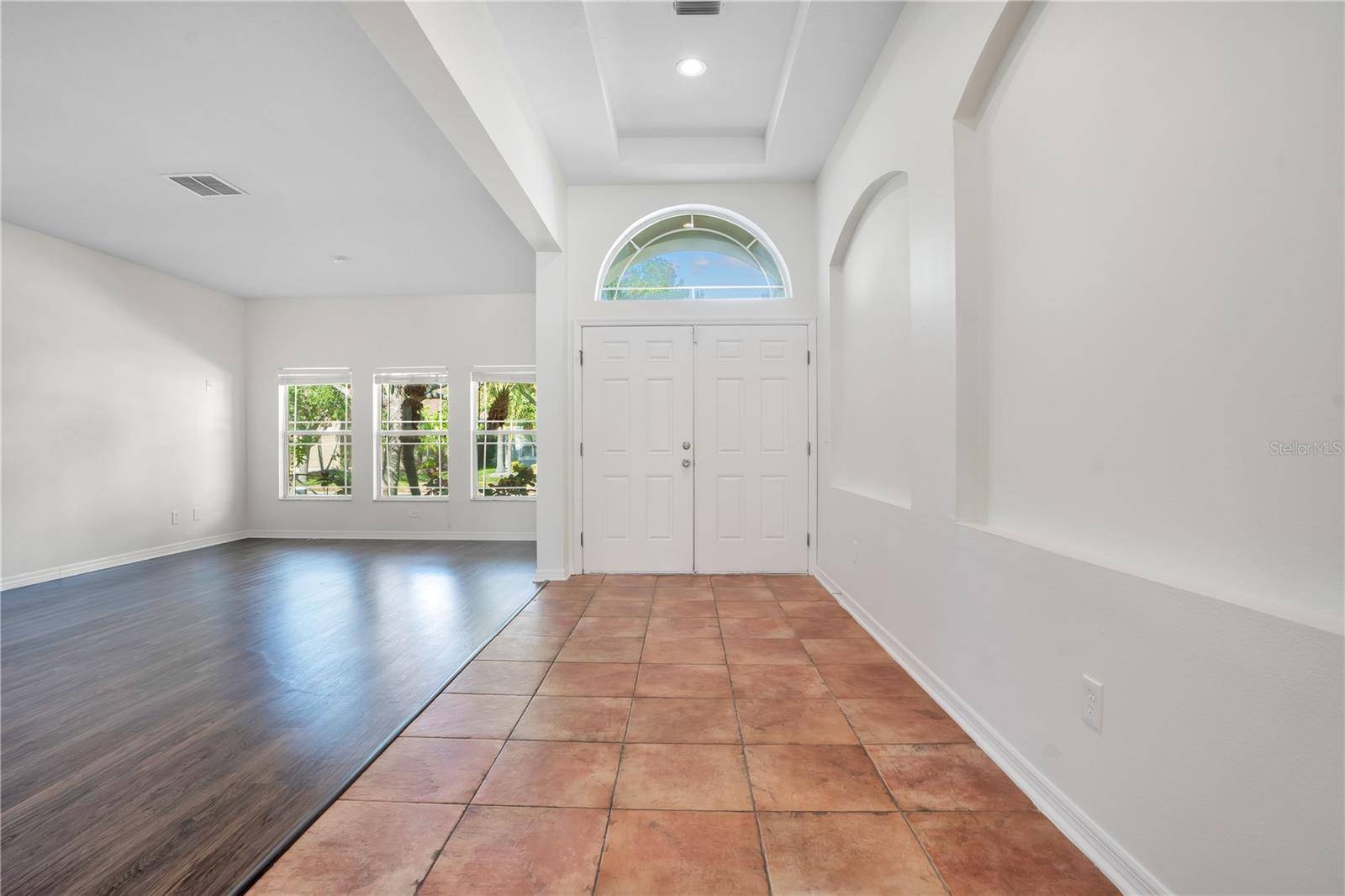 432 YORK DALE DR, Ruskin, FL 33570