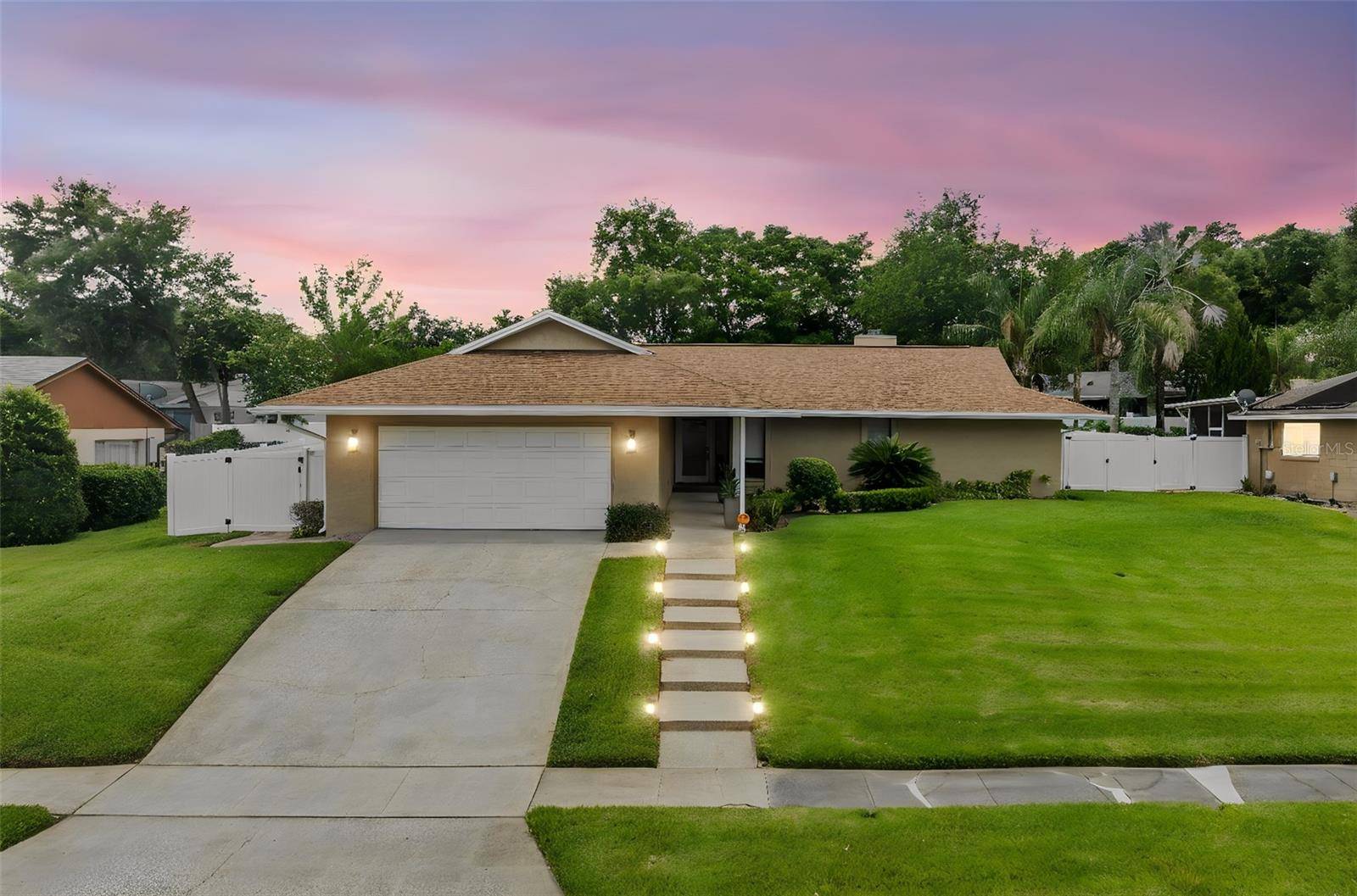 404 BARCLAY AVE, Altamonte Springs, FL 32701