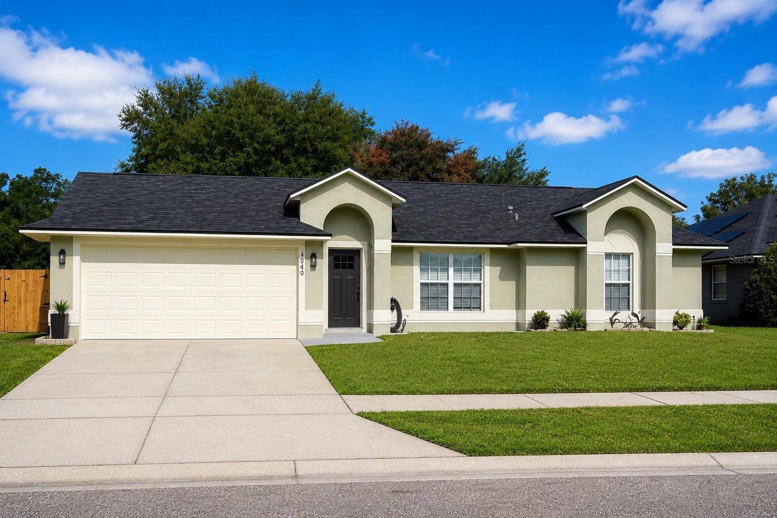 4040 EAGLE FEATHER DR, Orlando, FL 32829