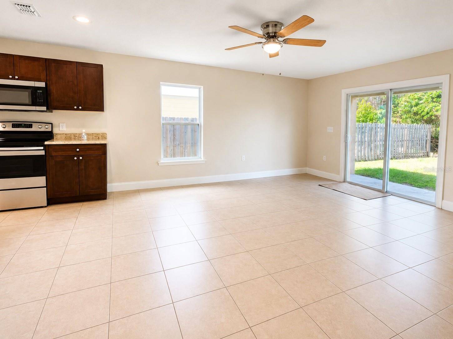 1002 MAYFAIR PL, Kissimmee, FL 34758
