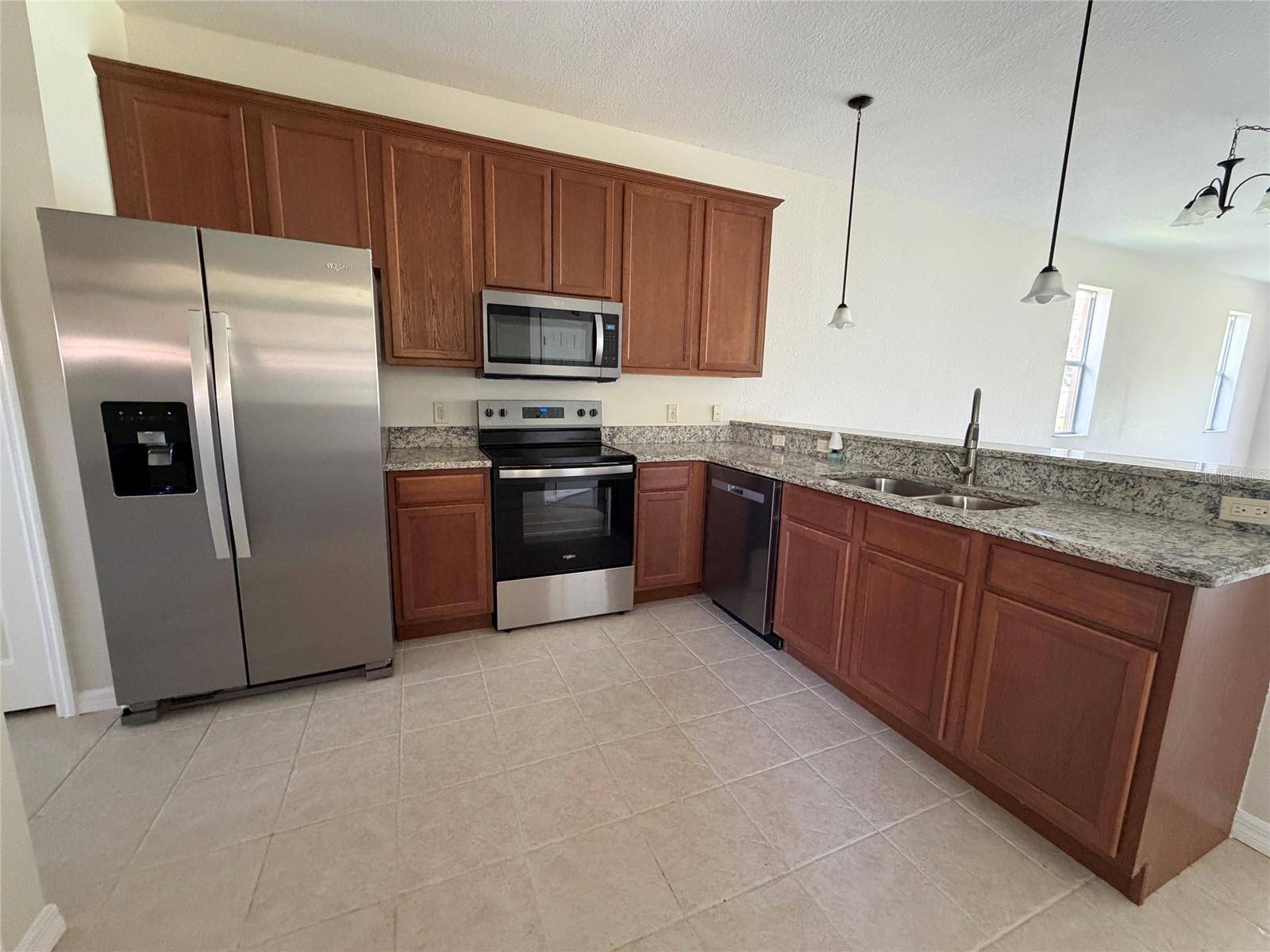 1224 VIENNA SQUARE DR, Winter Haven, FL 33884