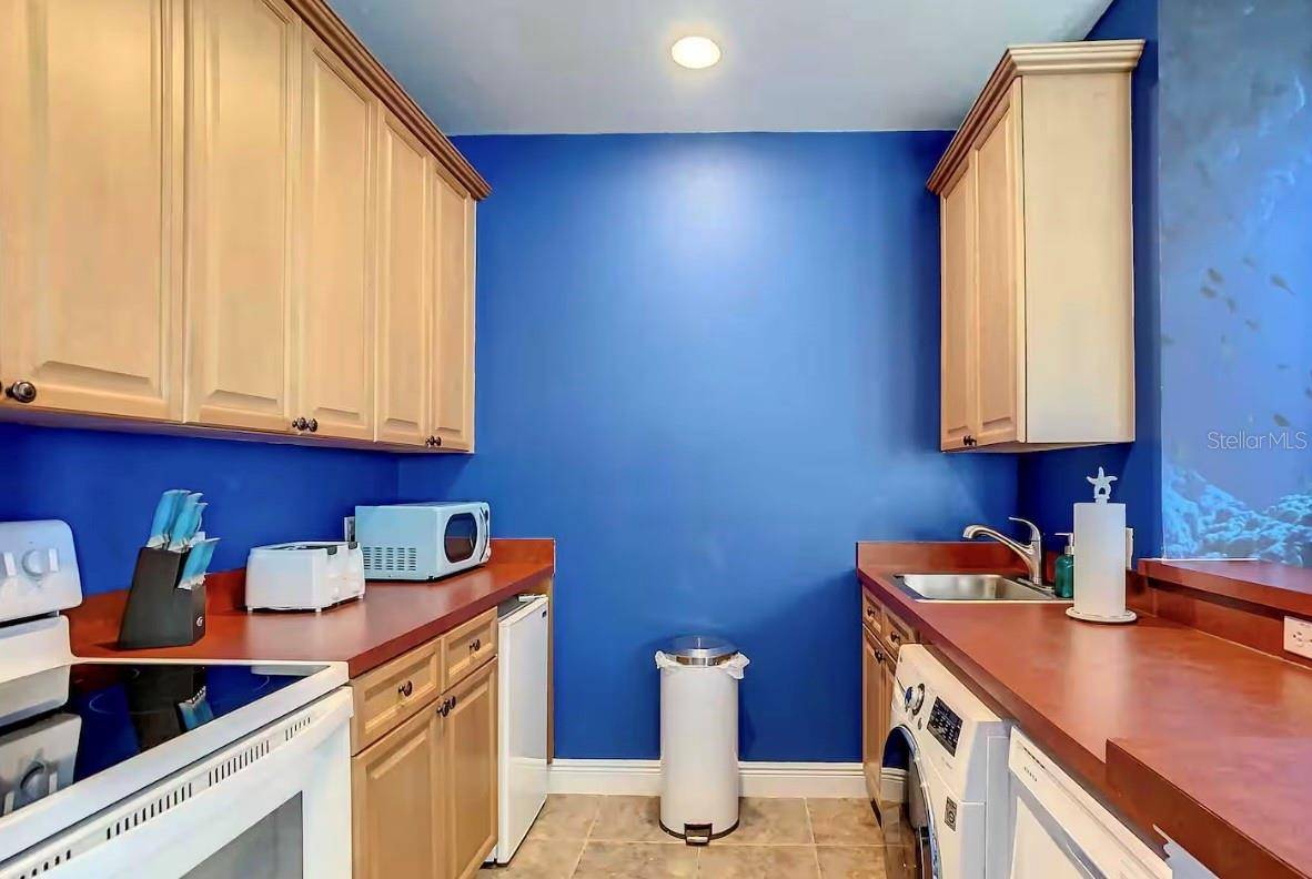 1424 TITIAN CT, Reunion, FL 34747