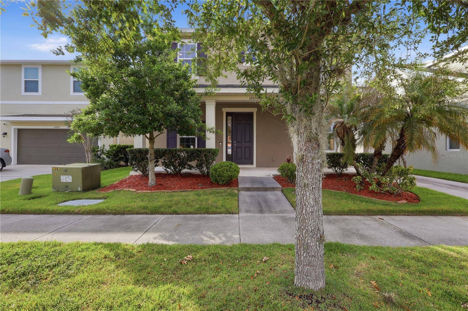 32659 HARMONY OAKS DR, Wesley Chapel, FL 33545