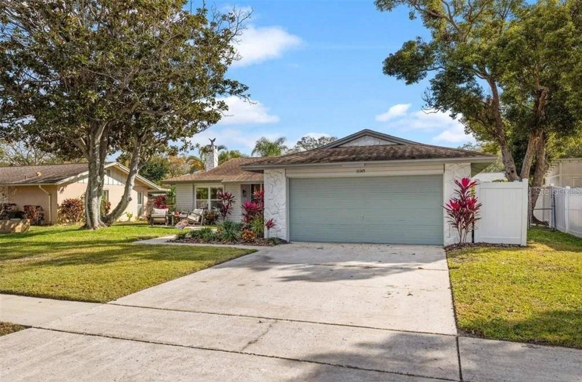 11145 BELLA LOMA DR, Largo, FL 33774