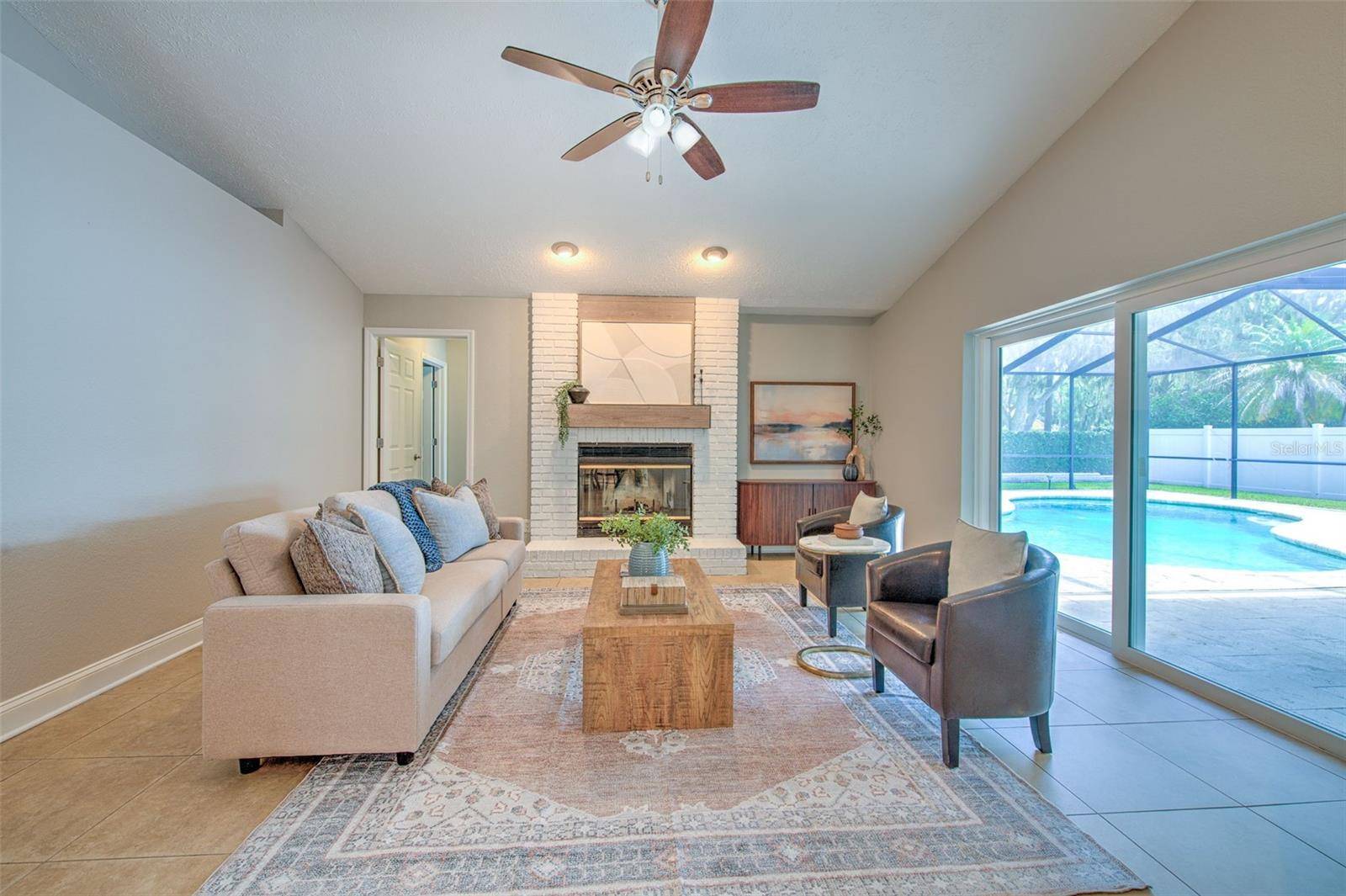 3928 NORTHRIDGE DR, Valrico, FL 33596