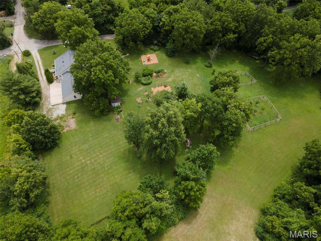 5906 Galli LN, Collinsville, IL 62234