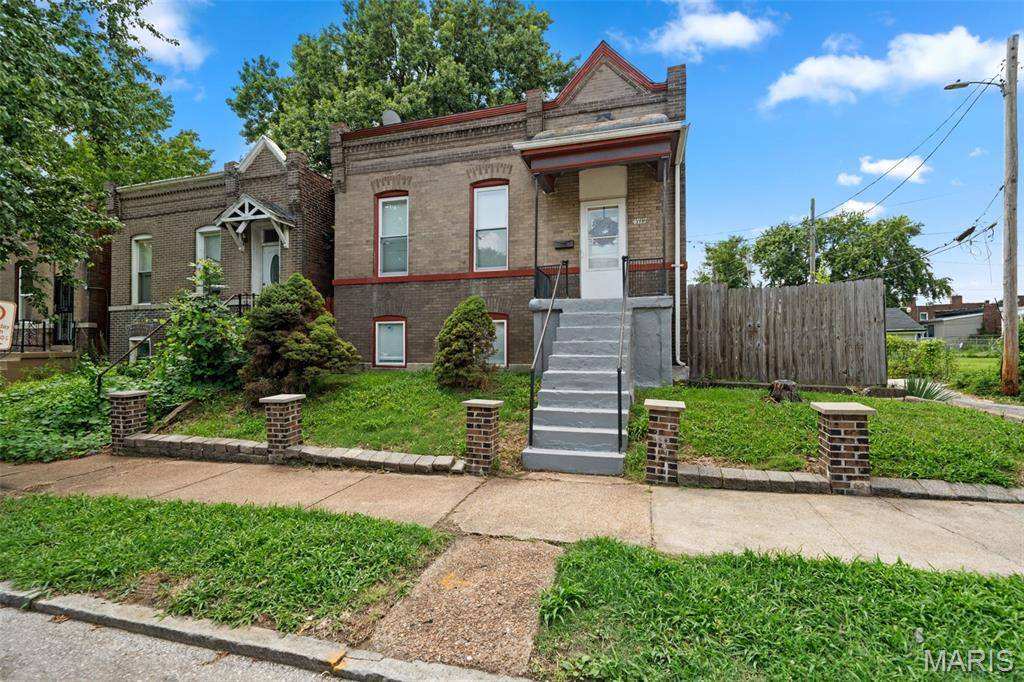 4717 S Compton AVE, St Louis, MO 63111