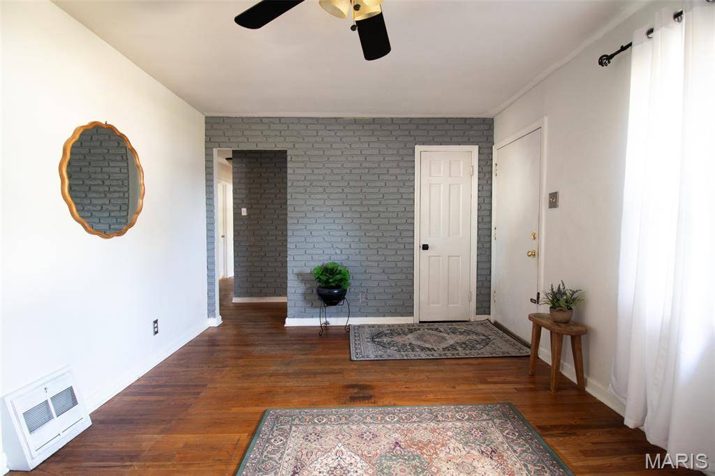 4104 Healy CT, St Louis, MO 63123