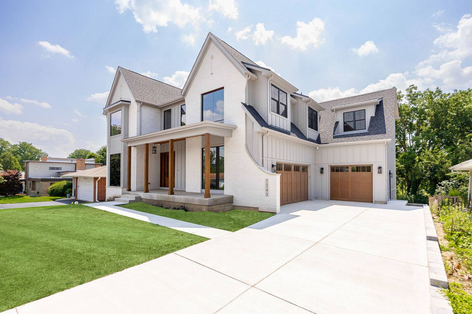 1S710 Shaffner RD, Wheaton, IL 60187