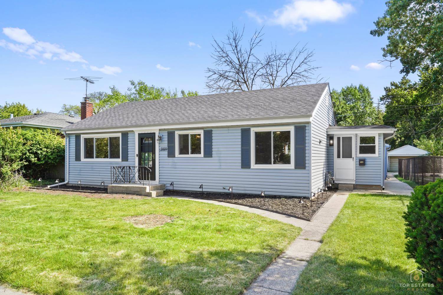 5505 Oakton ST, Morton Grove, IL 60053