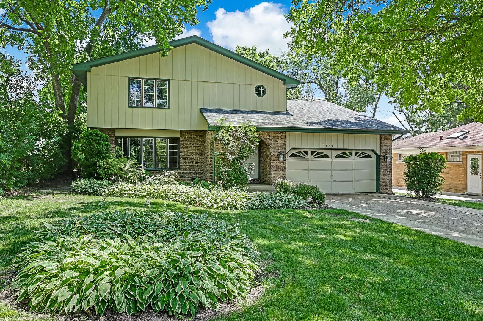 5631 S Elm ST, Hinsdale, IL 60521