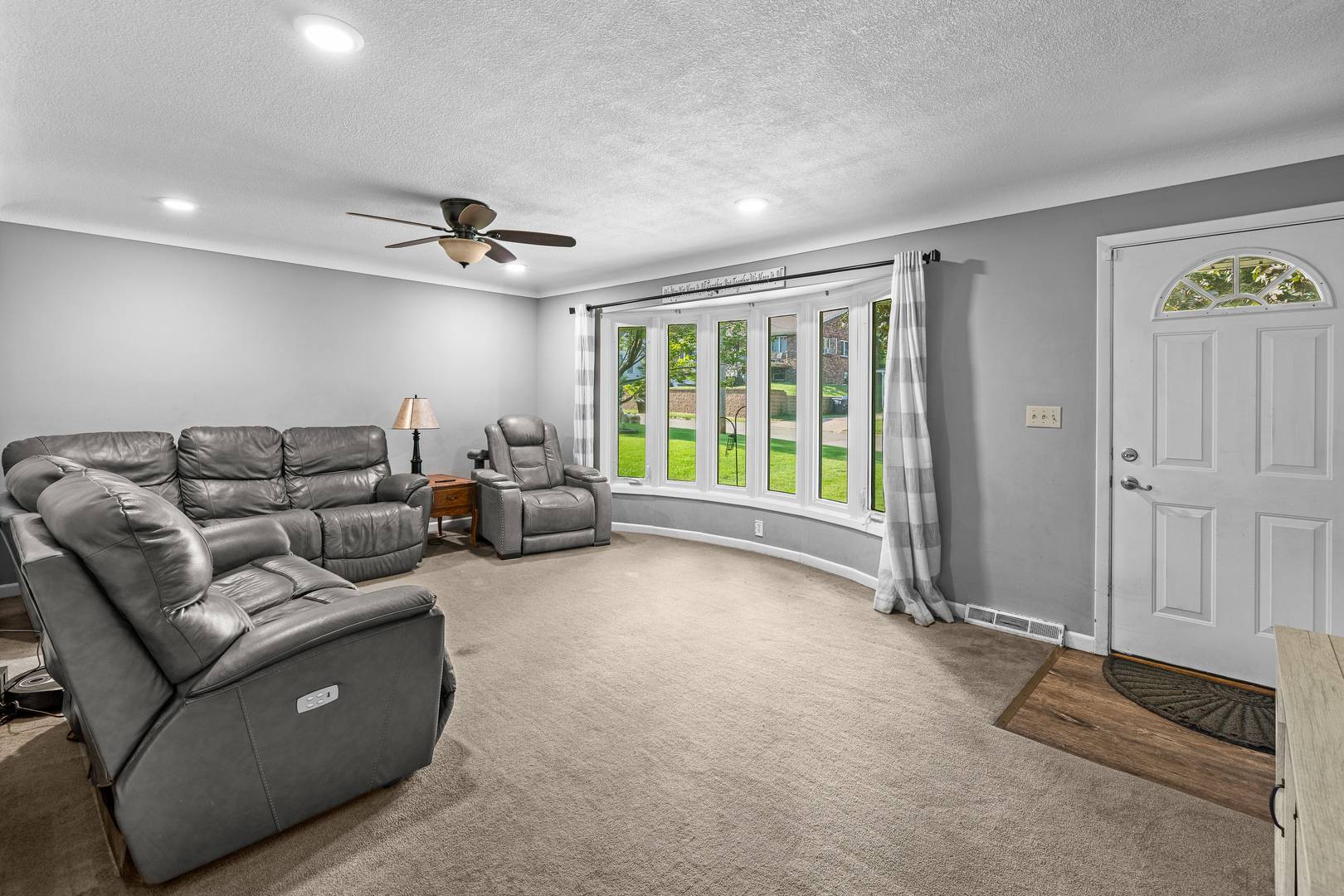 3140 11th AVE, Moline, IL 61265