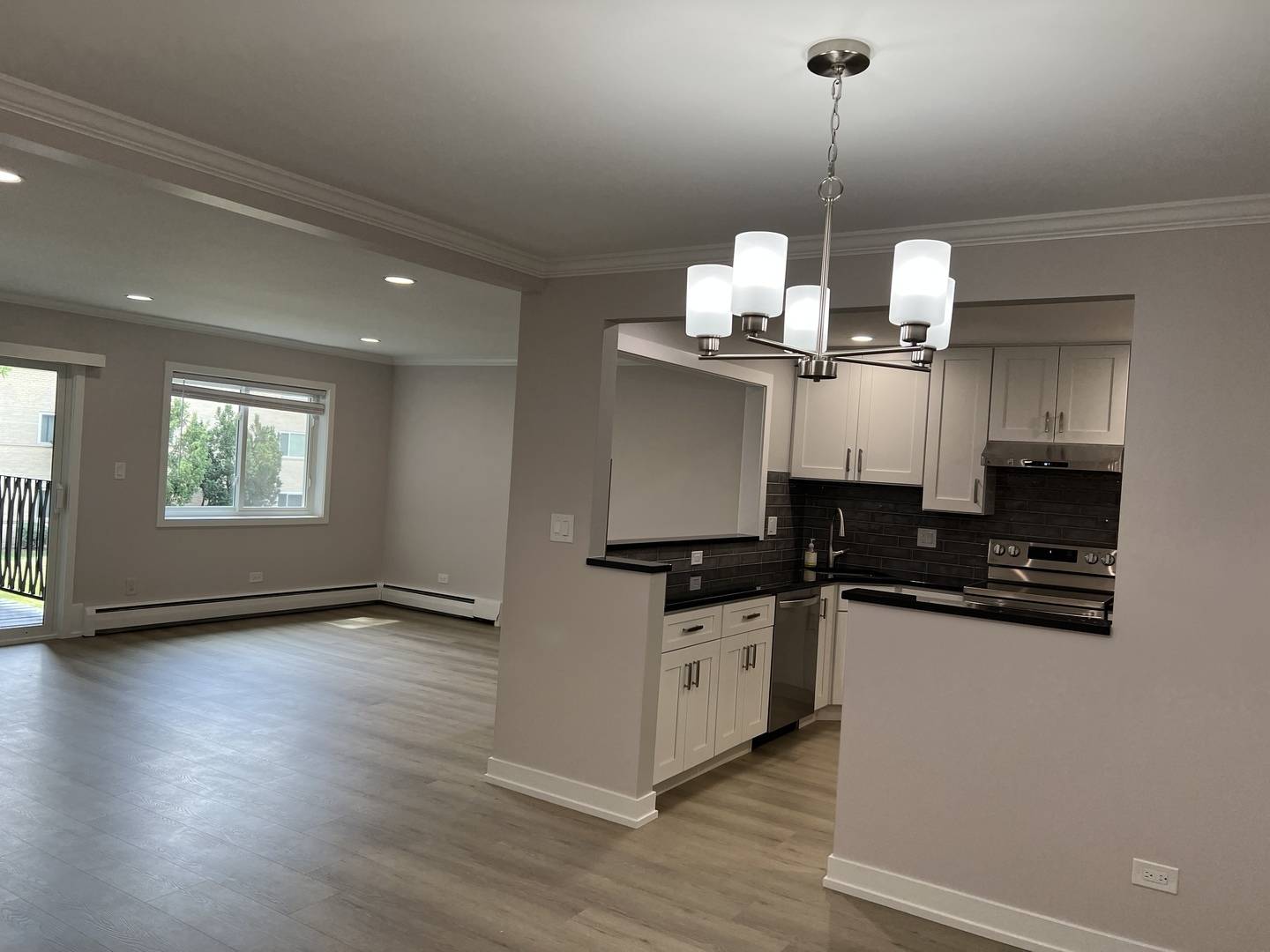 505 S Cleveland AVE #207, Arlington Heights, IL 60005