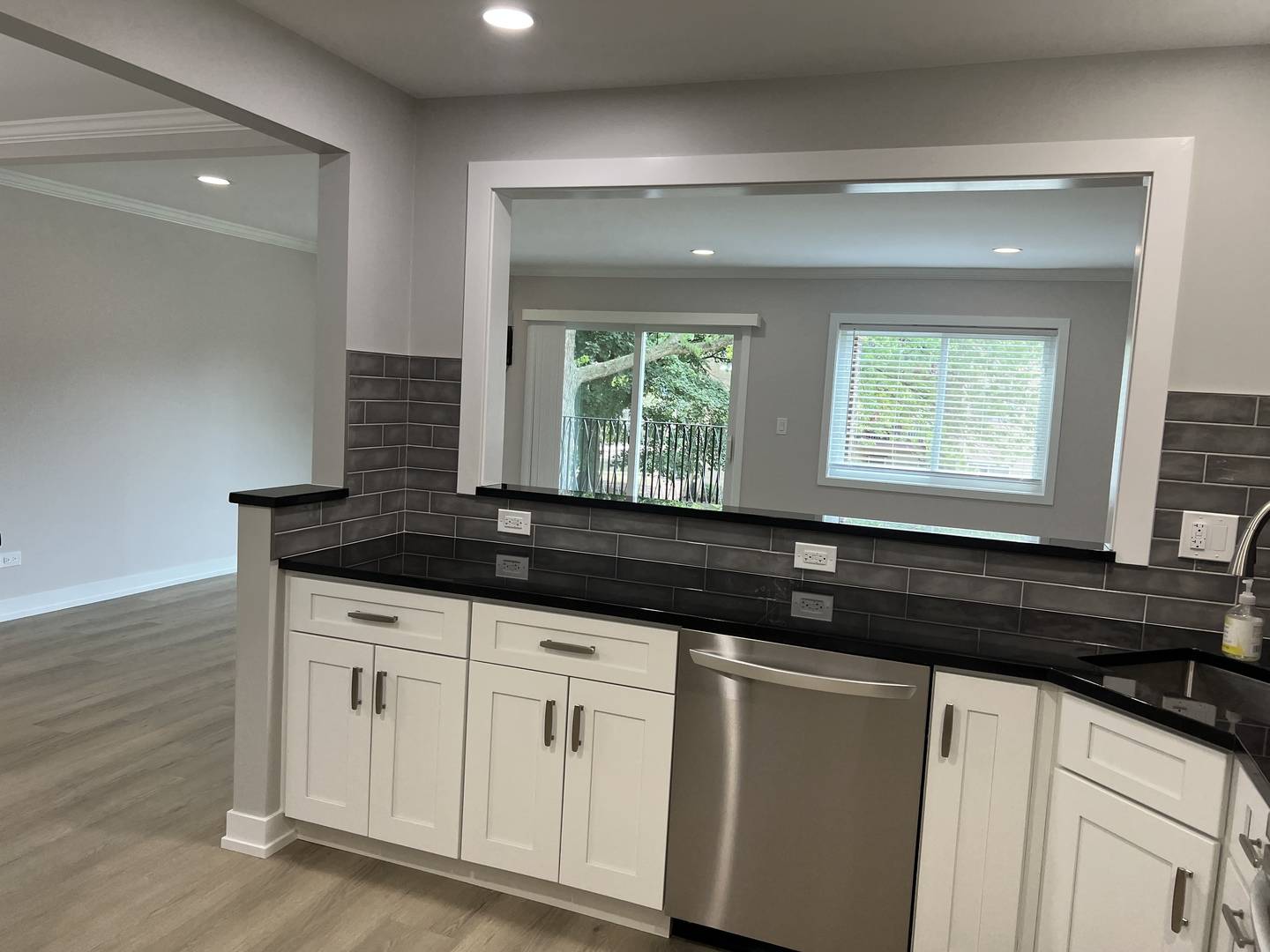 505 S Cleveland AVE #207, Arlington Heights, IL 60005