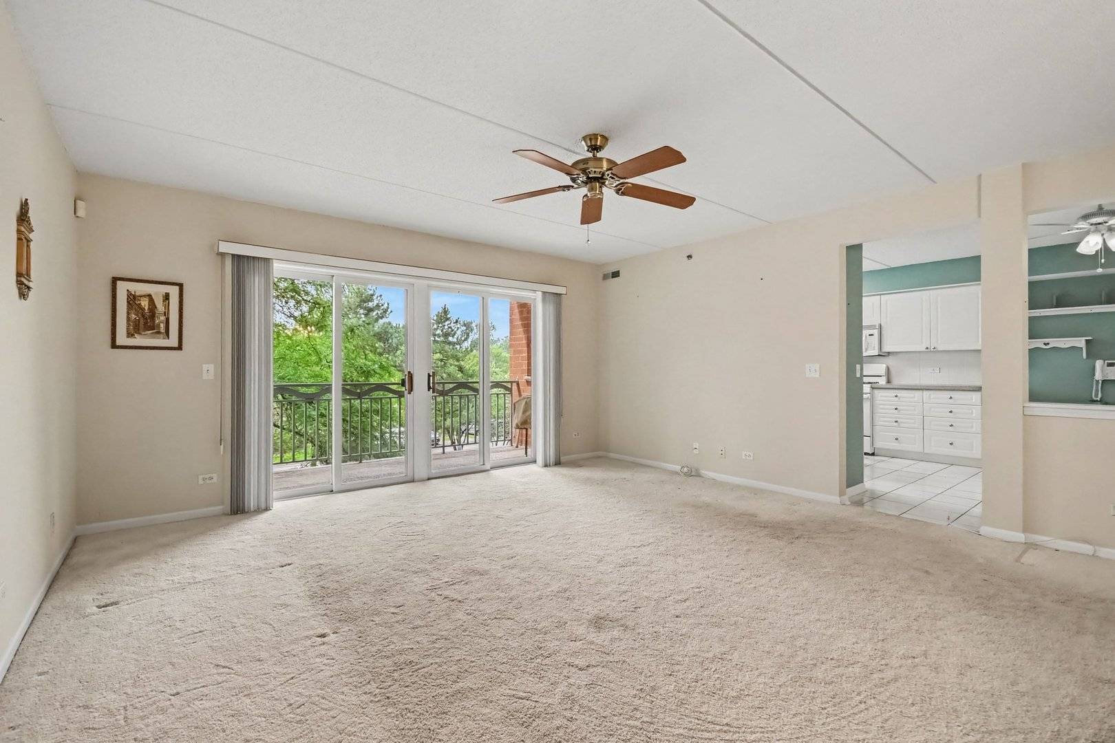 730 Creekside DR #304, Mount Prospect, IL 60056