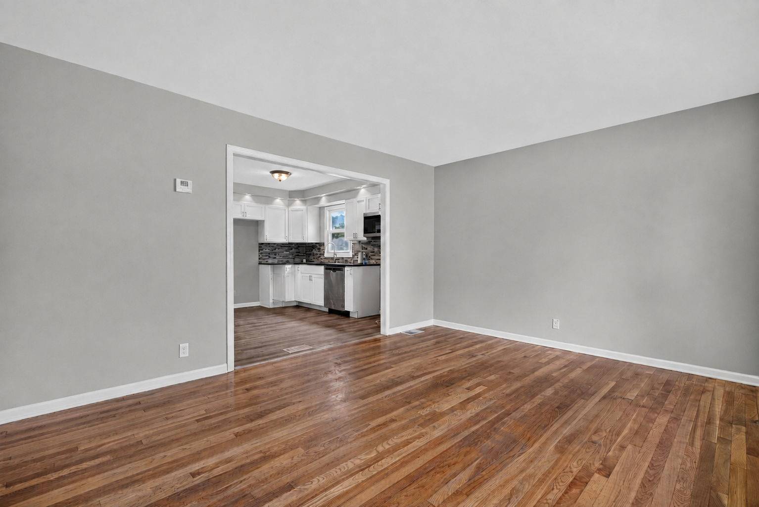 3317 Fairview AVE, South Chicago Heights, IL 60411