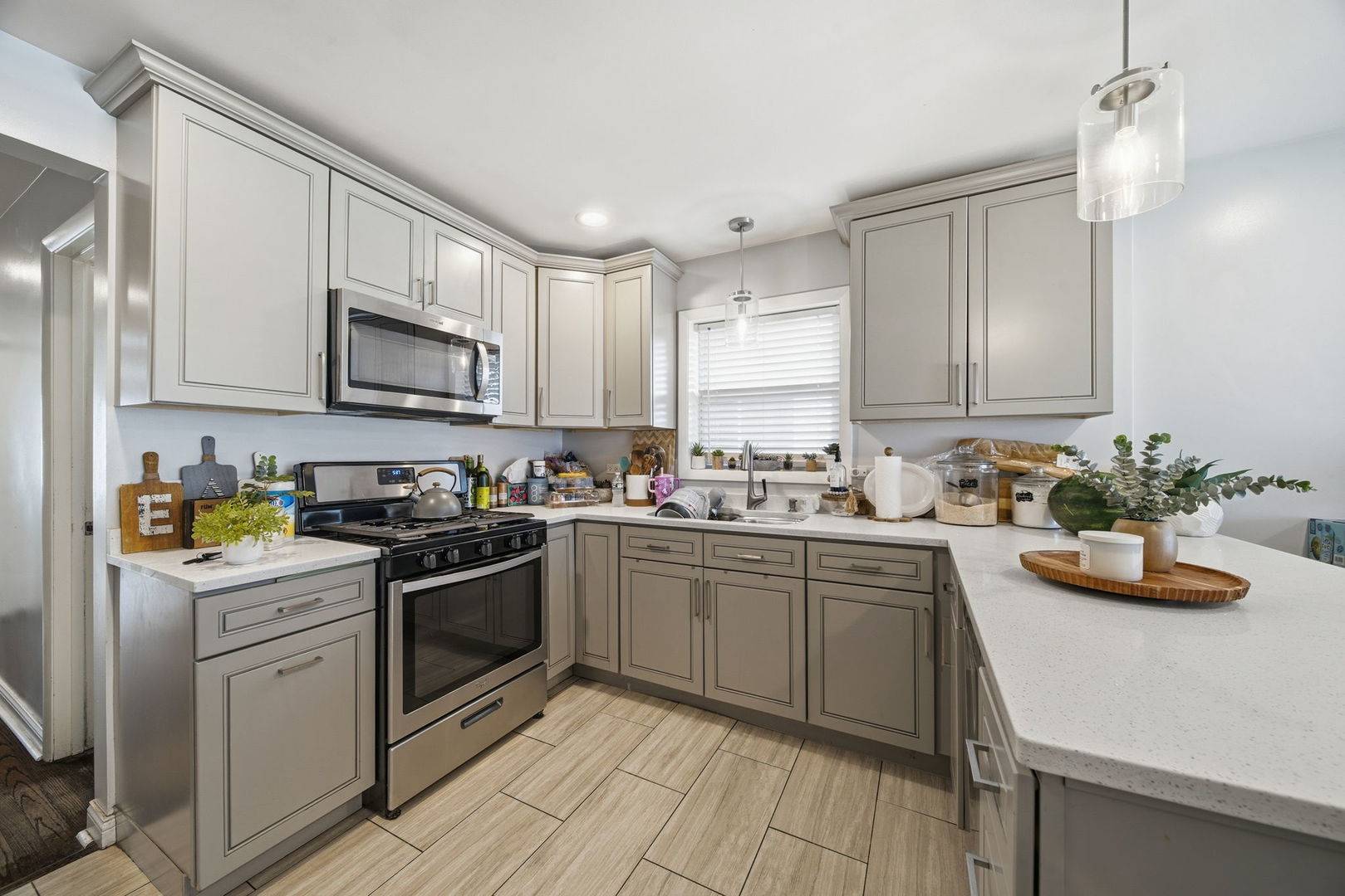 12631 S Justine ST, Calumet Park, IL 60827