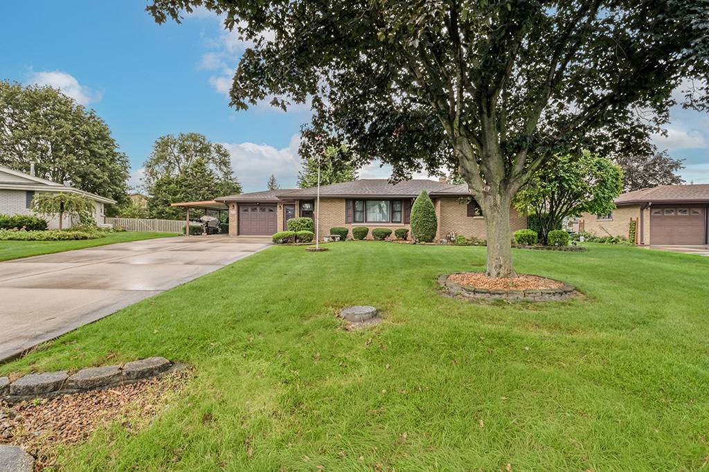 927 Maryville DR, Lockport, IL 60441