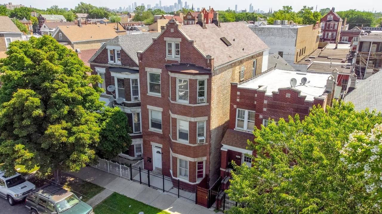 2539 S Sawyer AVE, Chicago, IL 60623
