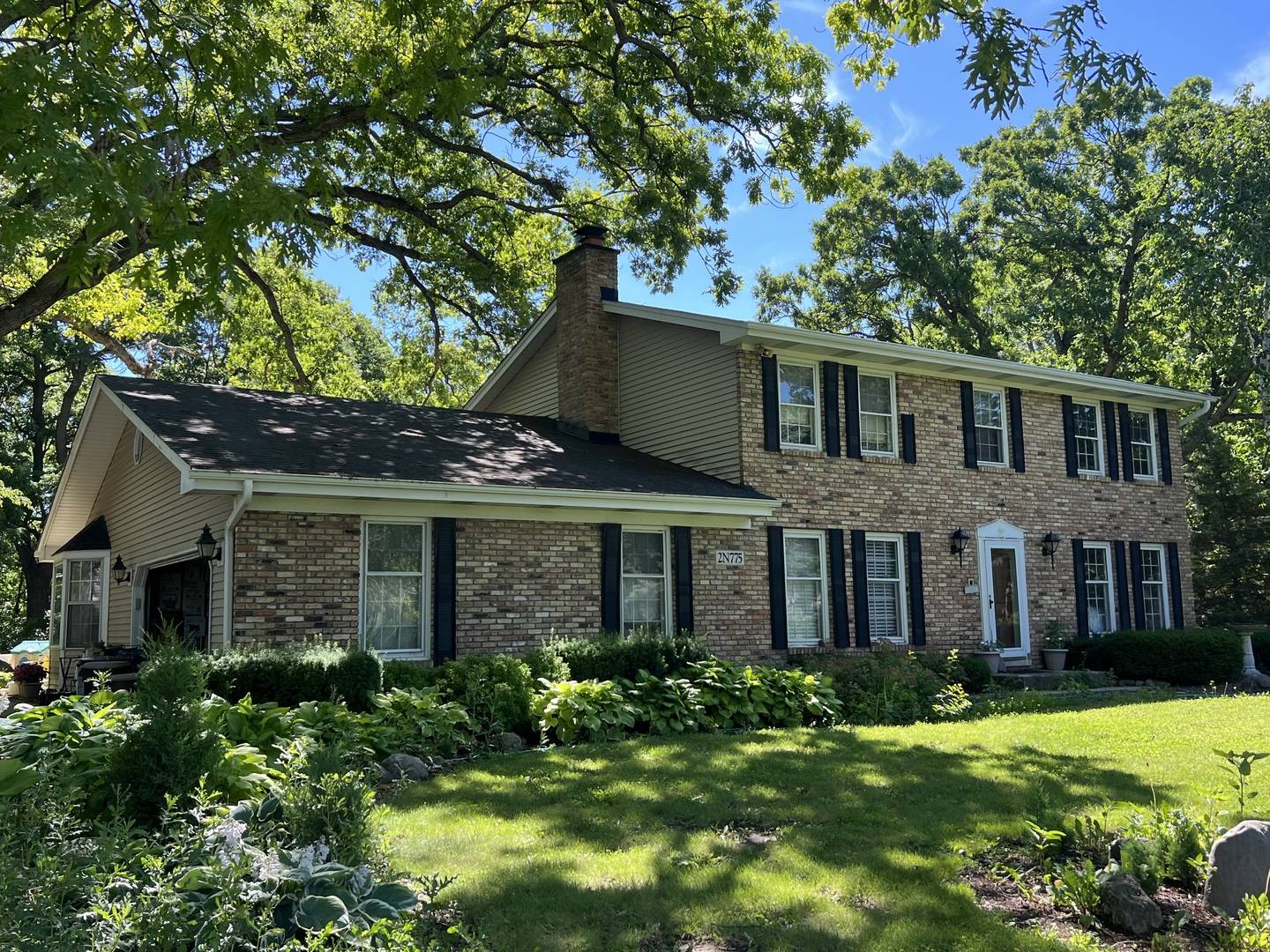 2N775 Wayne Oaks LN, West Chicago, IL 60185