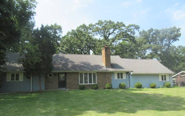81 Lillian LN, Yorkville, IL 60560