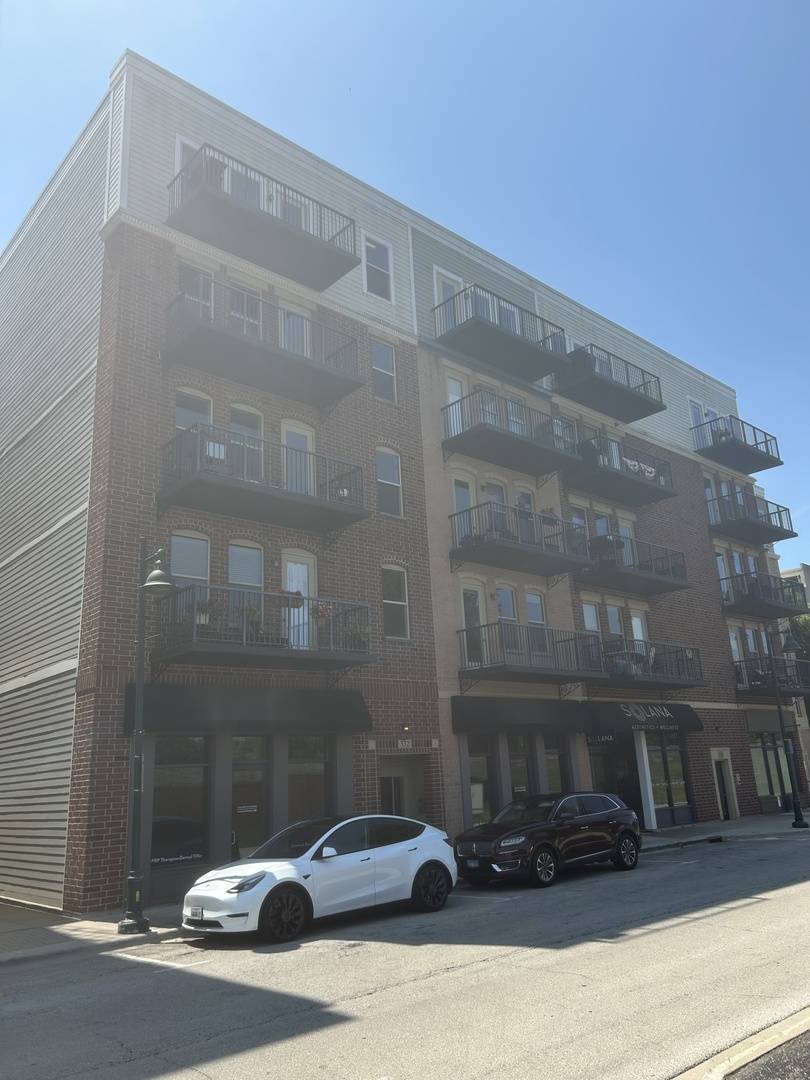 332 River ST #4405, Lemont, IL 60439