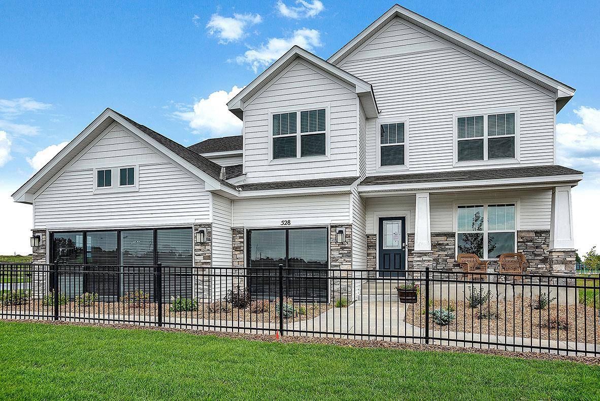 528 Goldenrod TRL, Waconia, MN 55387