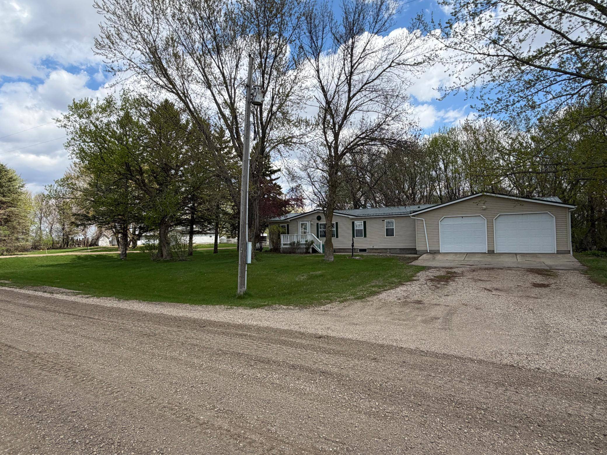 37026 710th AVE, Saint James, MN 56081