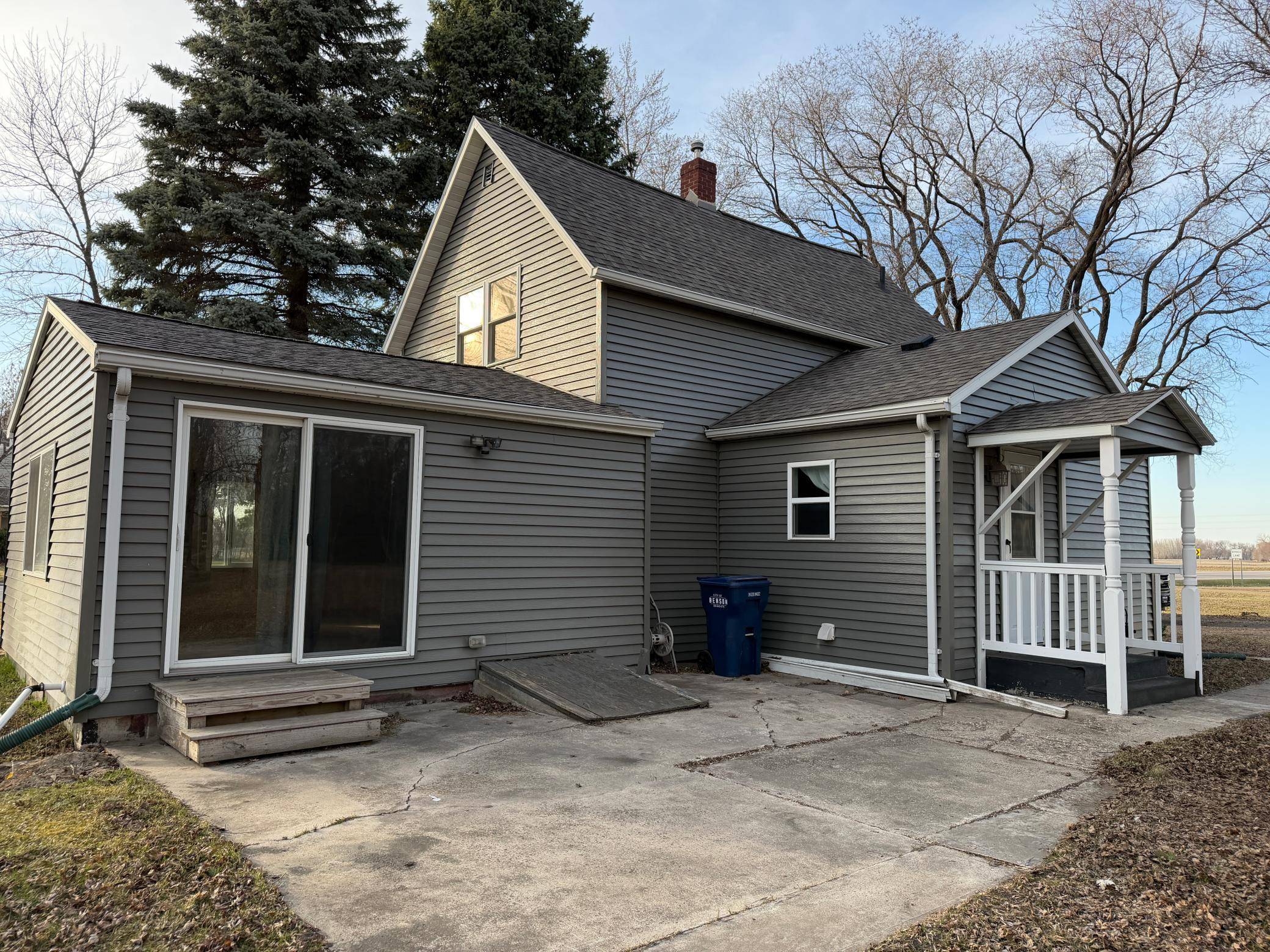 1106 13th ST N, Benson, MN 56215
