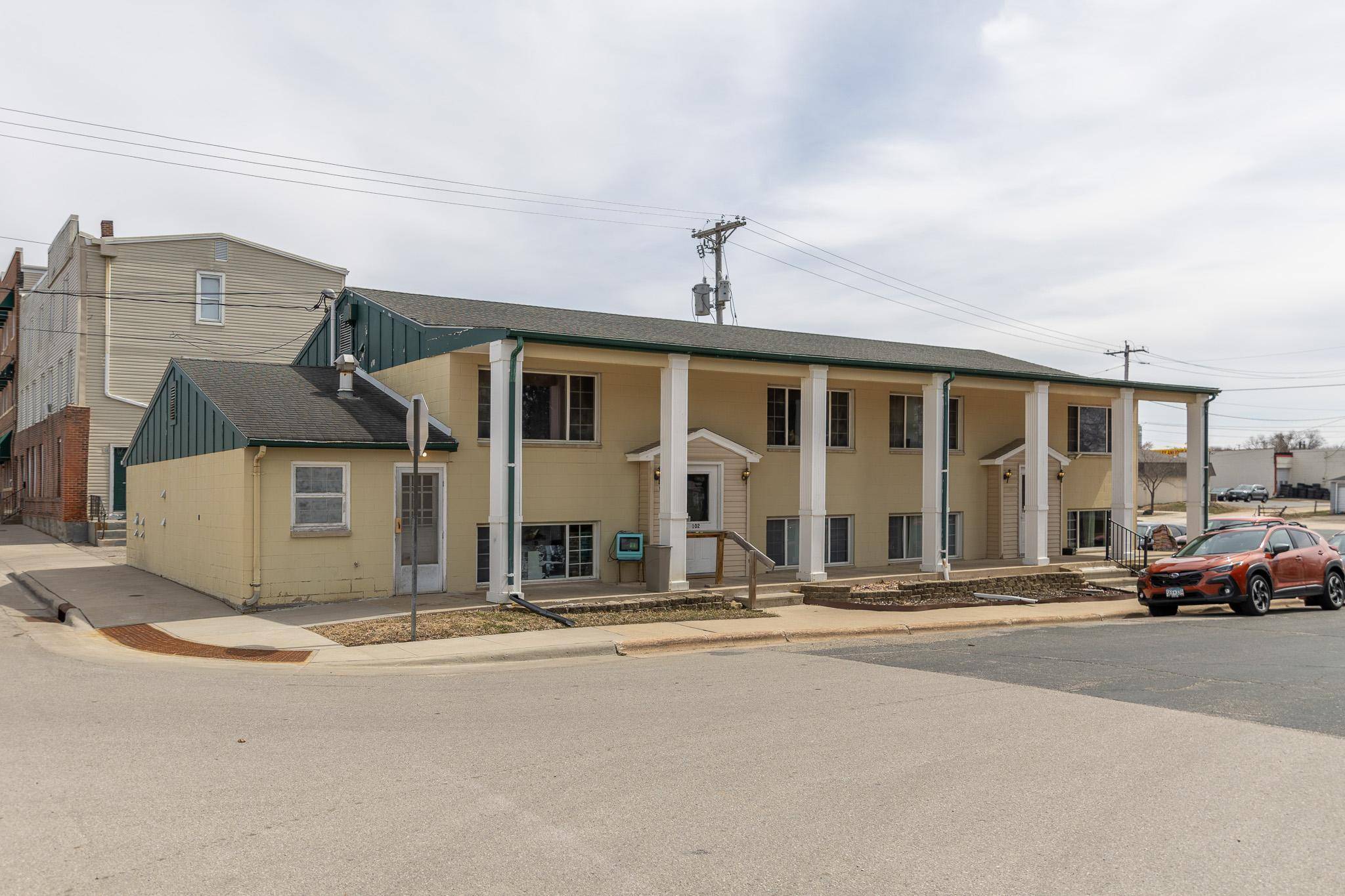 105 Main ST S, Stewartville, MN 55976