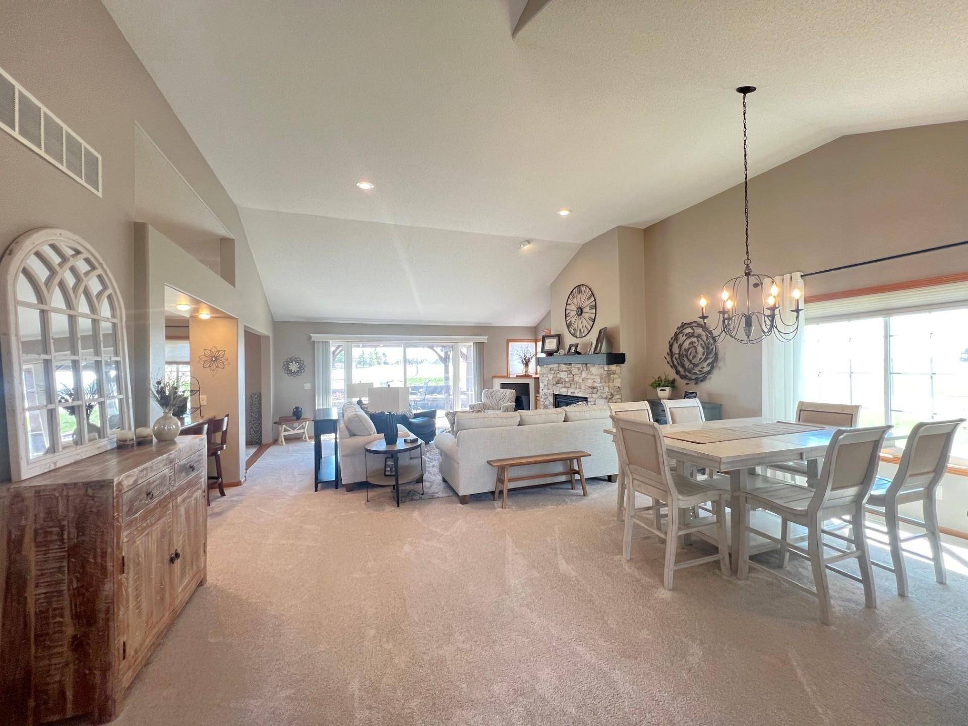 2509 7th AVE SE, Willmar, MN 56201