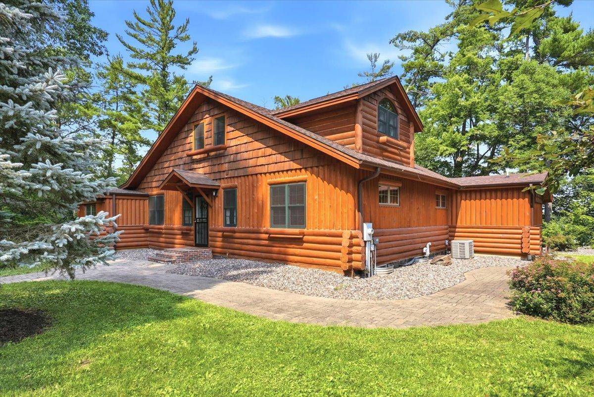 E 5107 750th AVE, Menomonie, WI 54751