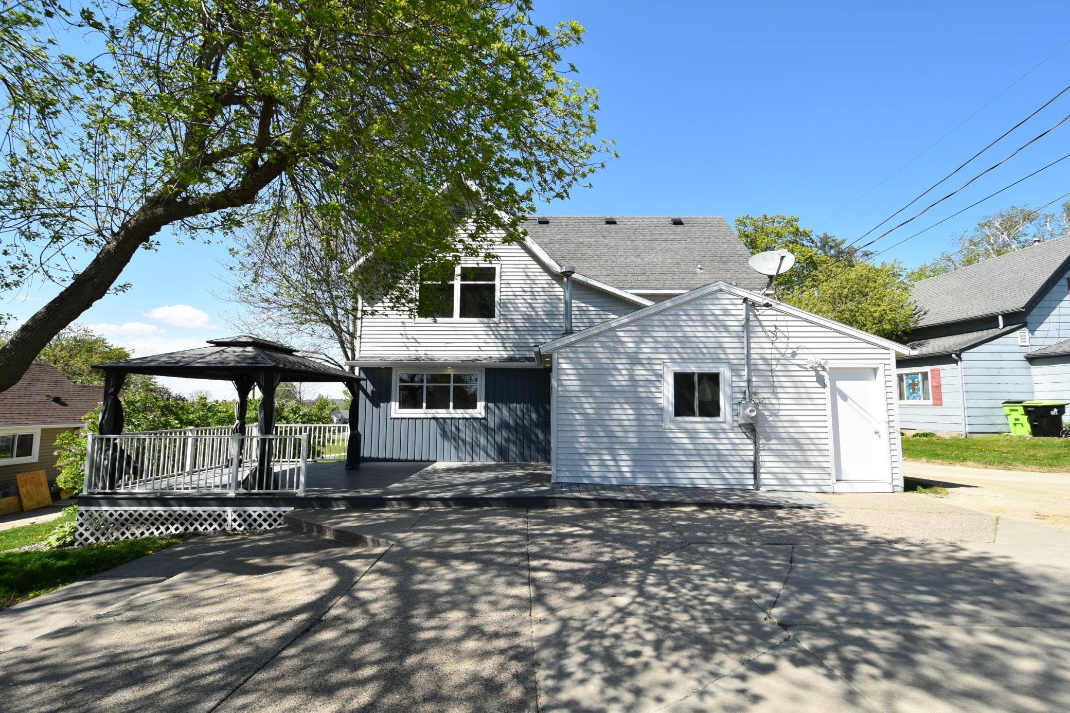 131 E 7th ST, Zumbrota, MN 55992