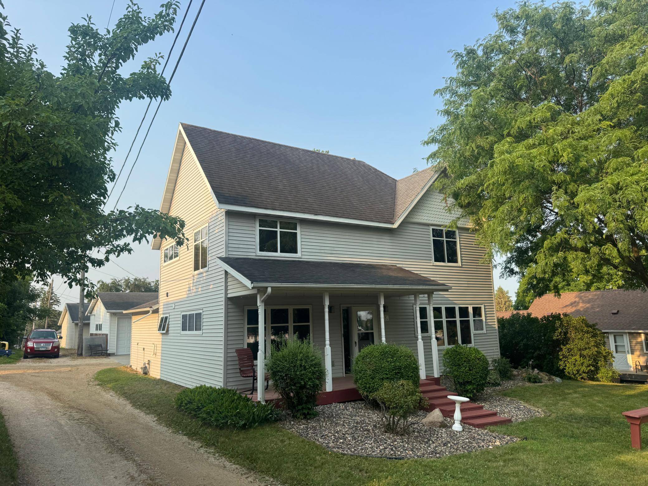 131 E 7th ST, Zumbrota, MN 55992