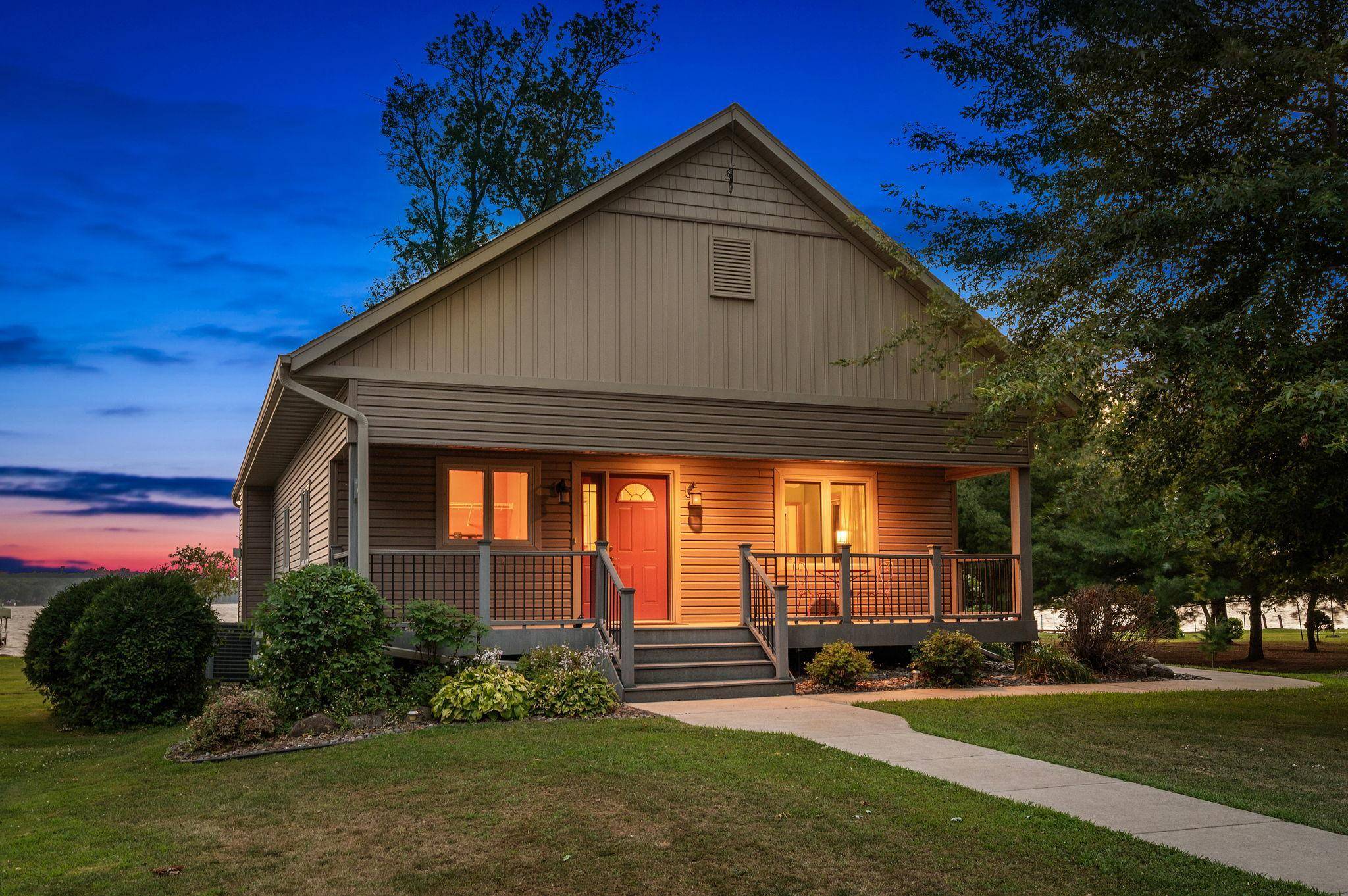 50876 Lakeview DR, Rush City, MN 55069