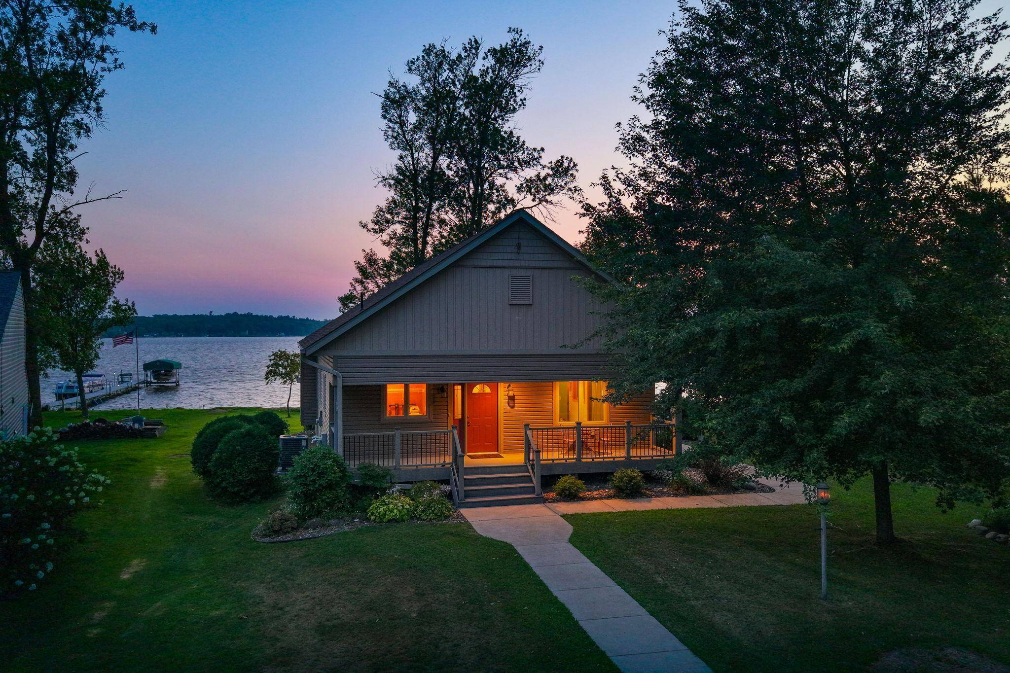 50876 Lakeview DR, Rush City, MN 55069