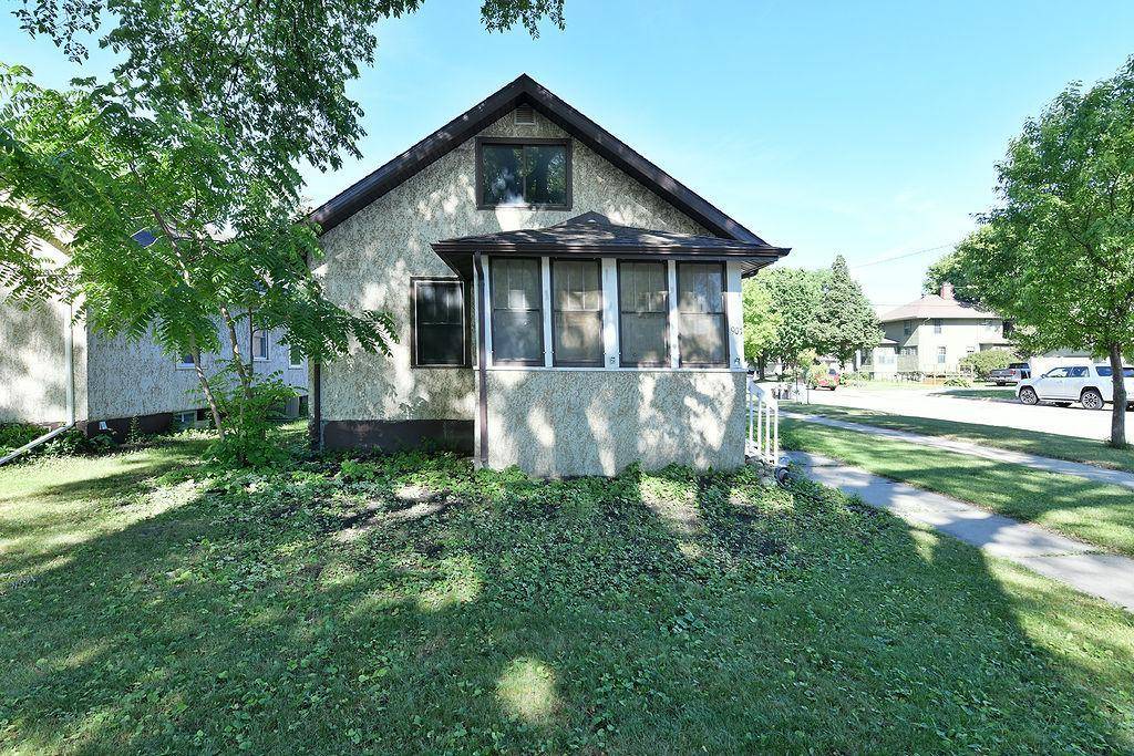 901 5th ST S, Moorhead, MN 56560