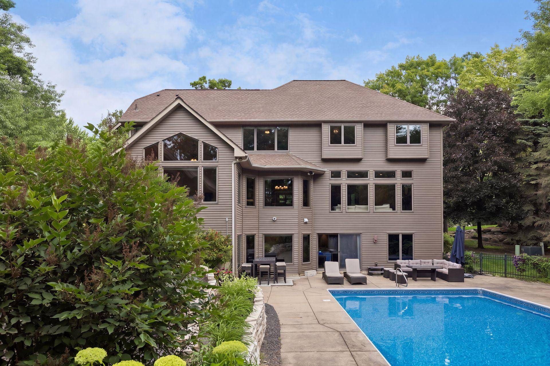 12408 167th ST W, Lakeville, MN 55044