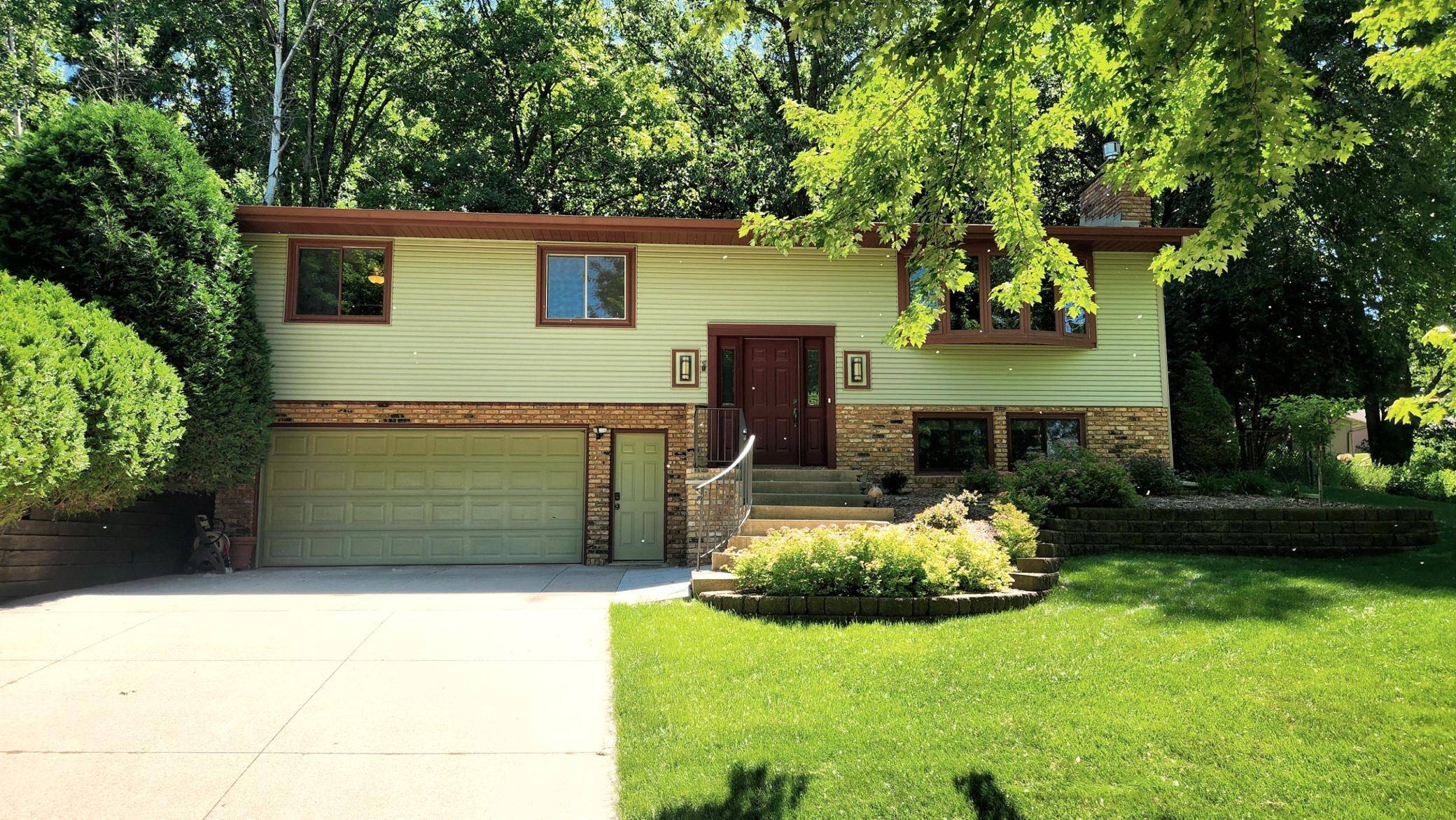 2510 Northern Hills CT NE, Rochester, MN 55906