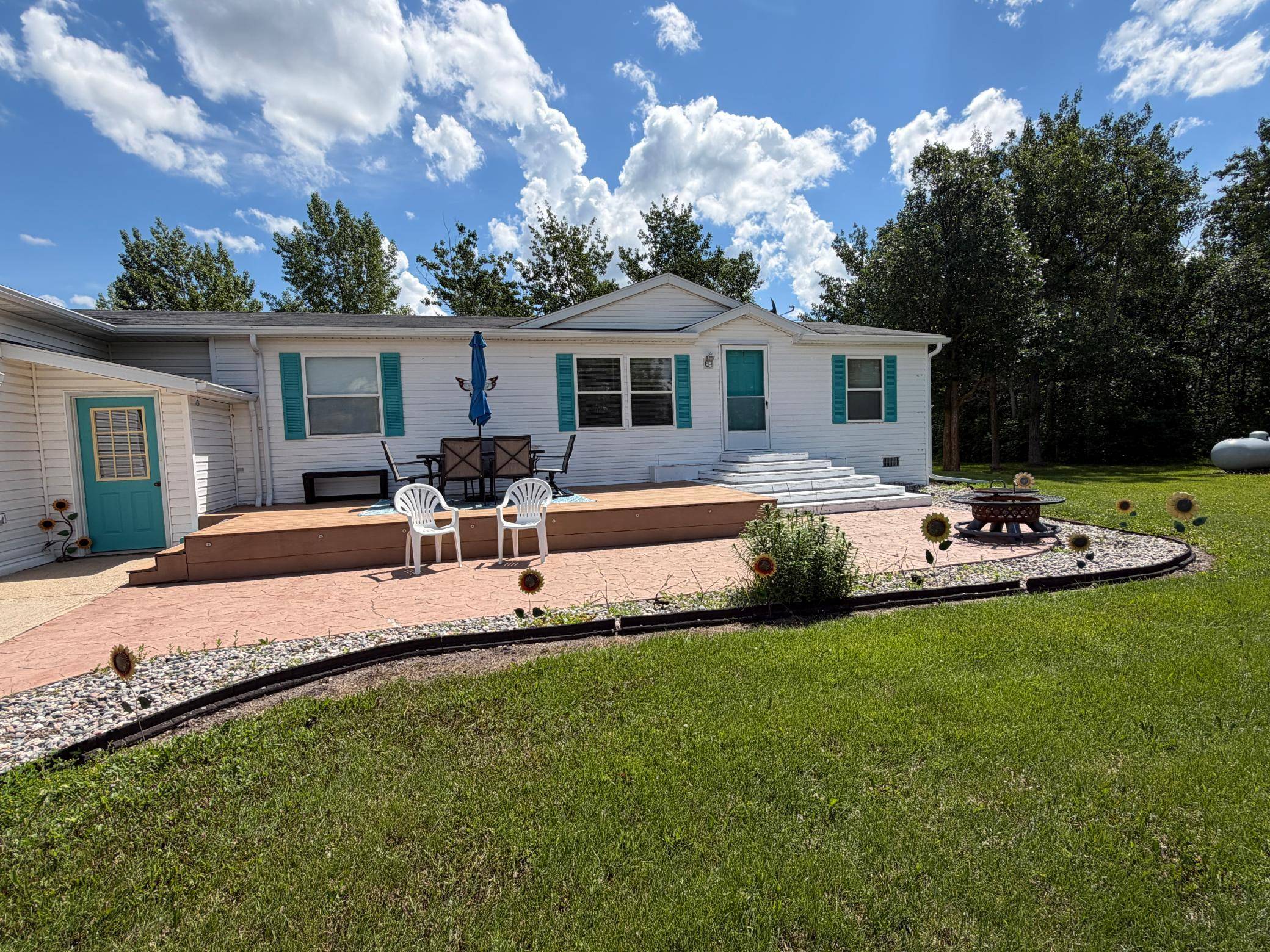 26790 County Road 15, Roseau, MN 56751