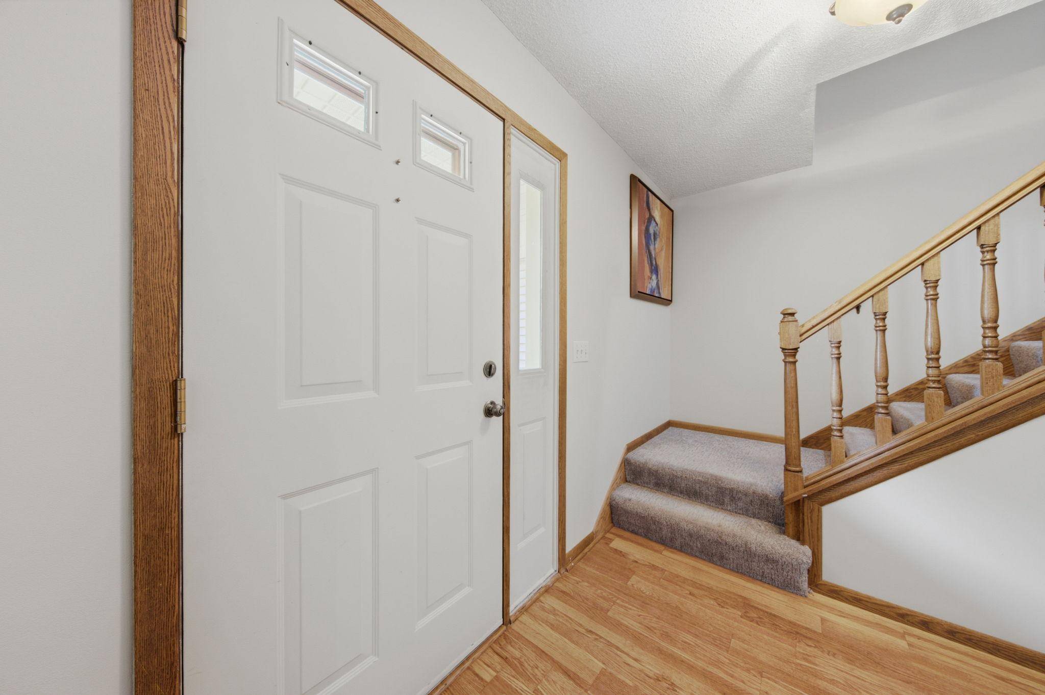 9643 Polaris LN N, Maple Grove, MN 55369