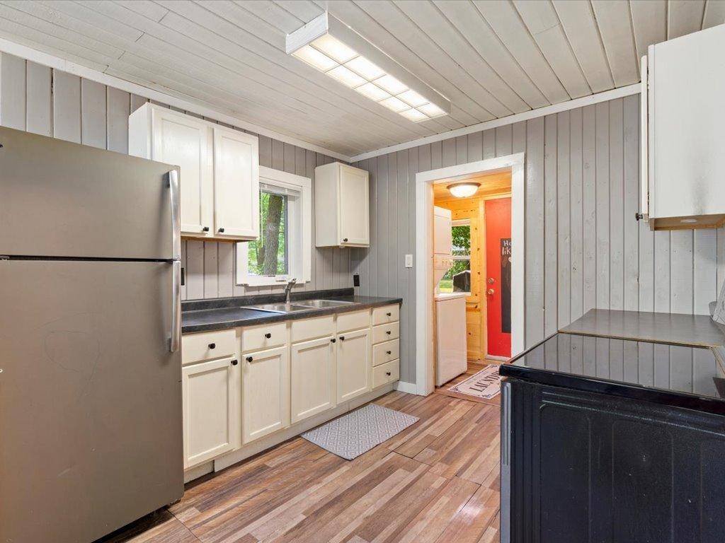 8633 Interlachen RD, Nisswa, MN 56468