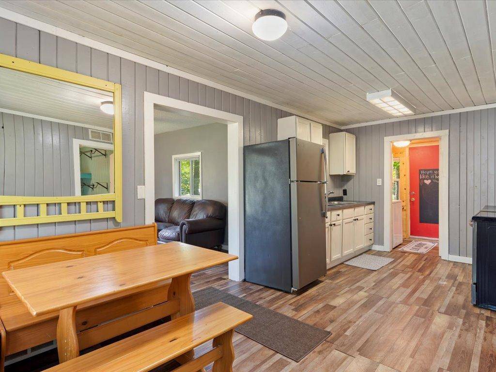 8633 Interlachen RD, Nisswa, MN 56468