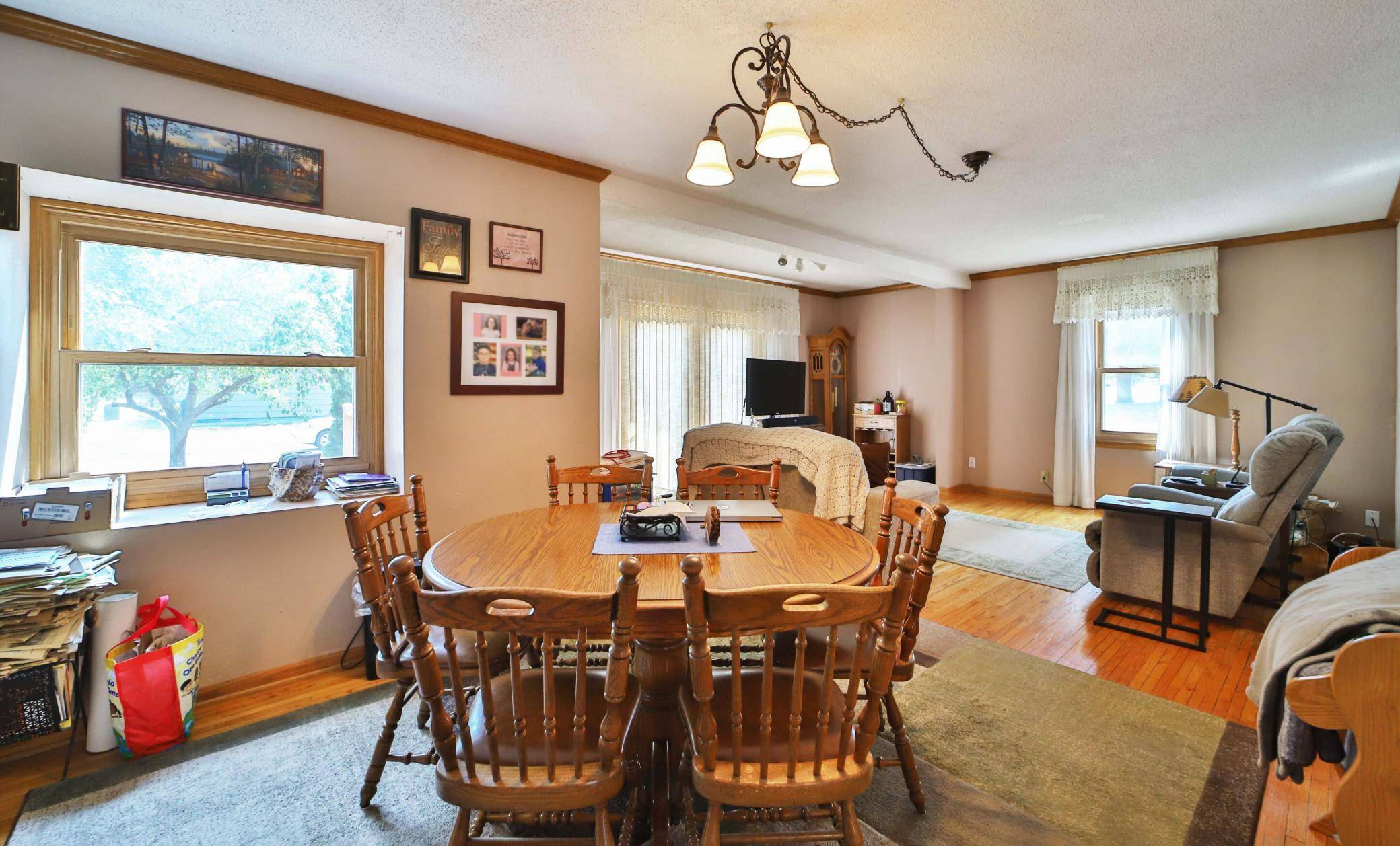 708 8th AVE SW, Little Falls, MN 56345