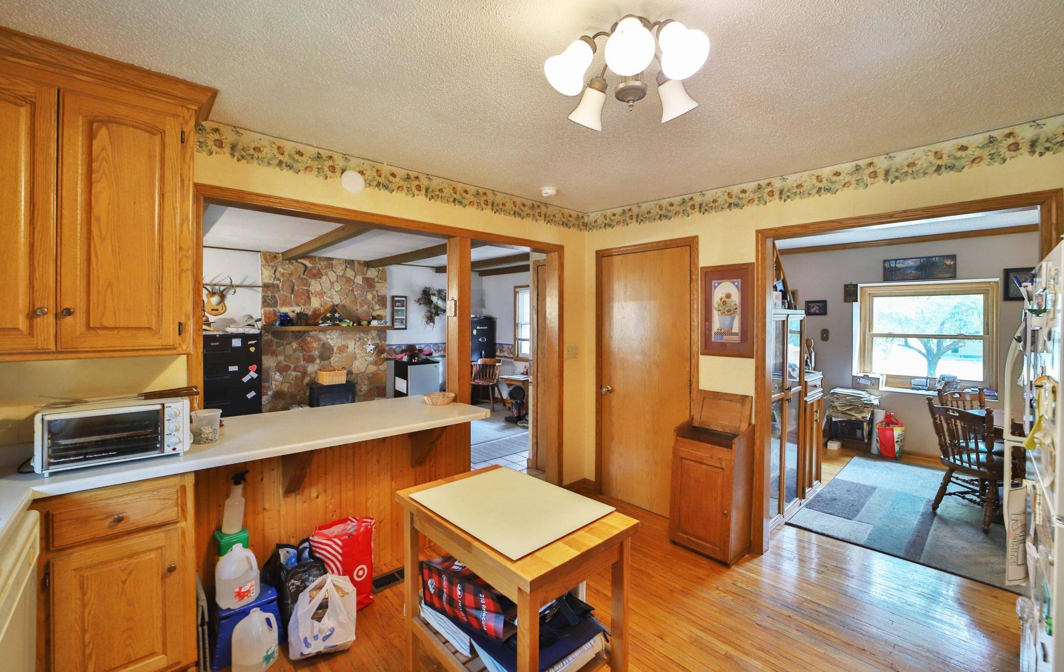 708 8th AVE SW, Little Falls, MN 56345