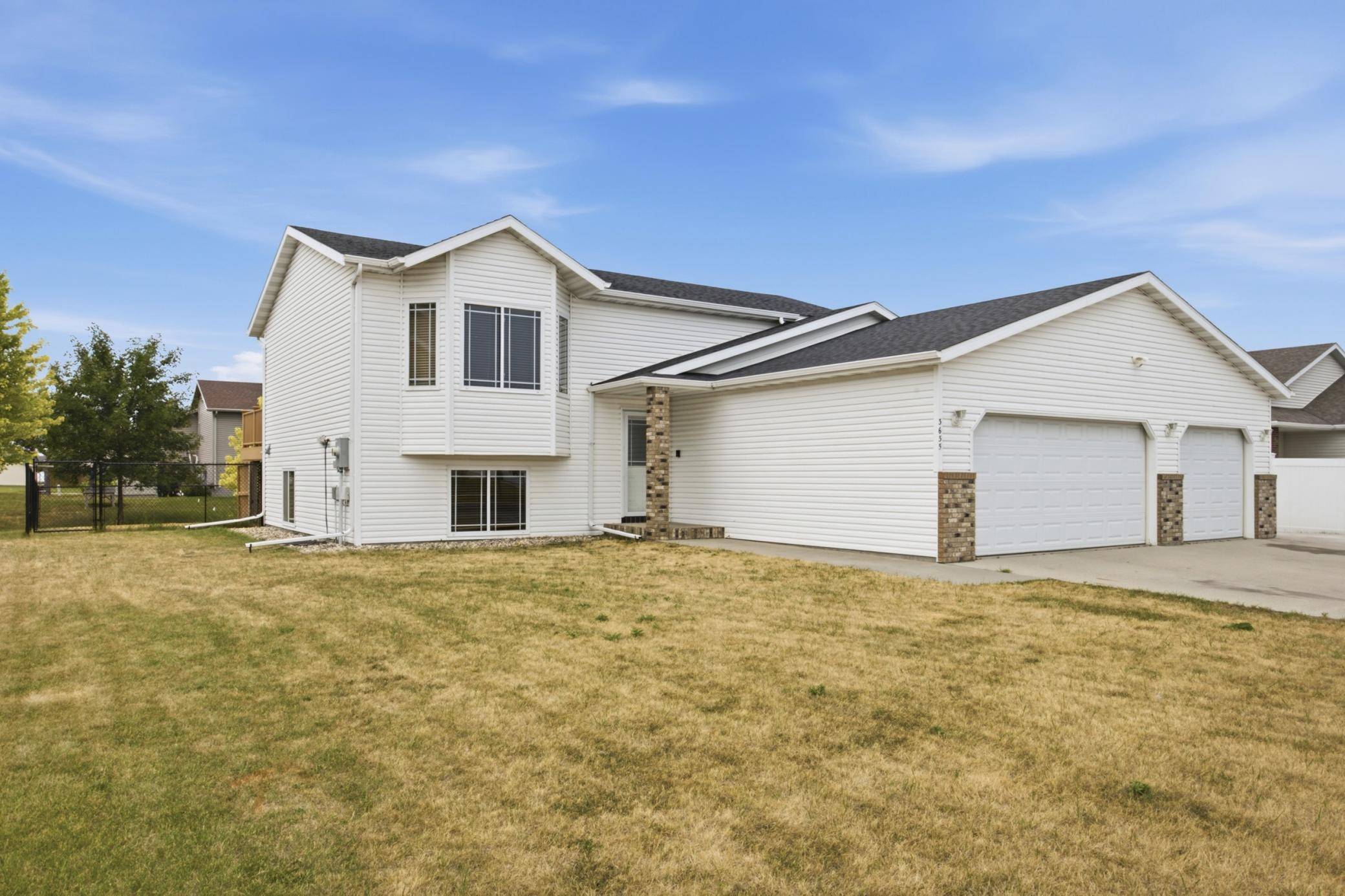 3635 Harrison ST S, Fargo, ND 58104
